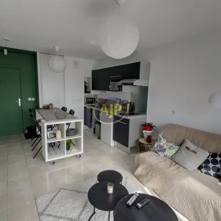 Rent this 2 bed apartment on 7 Place Charles de Gaulle in 33700 Mérignac, France