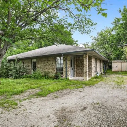 Rent this 2 bed house on 273 East Pritchard Lane in Blue Ridge, Collin County
