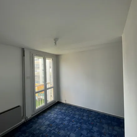 Image 6 - 28 Rue de Solignac, 87000 Limoges, France - Apartment for rent