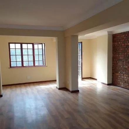 Image 4 - Link Road, Muizenberg, Western Cape, 7945, South Africa - Apartment for rent