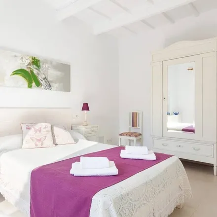 Rent this 3 bed house on Estació d'autobusos de Ciutadella de Menorca in Plaça de sa Pau, 07760 Ciutadella