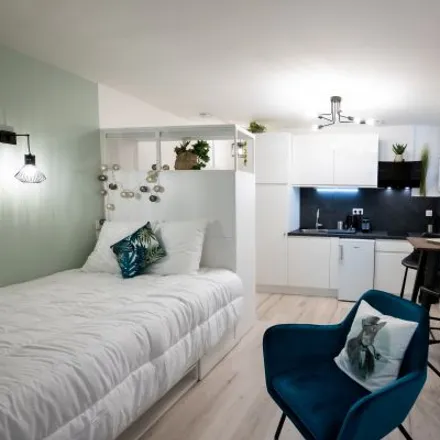 Rent this studio apartment on 66 Rue Saint-Georges in 69005 Lyon 5e Arrondissement, France