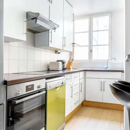 Rent this 3 bed apartment on 23 Rue des Mathurins in 75008 Paris, France