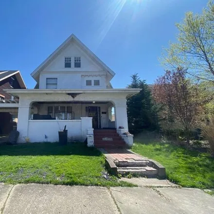 Buy this 4 bed house on 481 East Rensselaer Street in Bucyrus, OH 44820