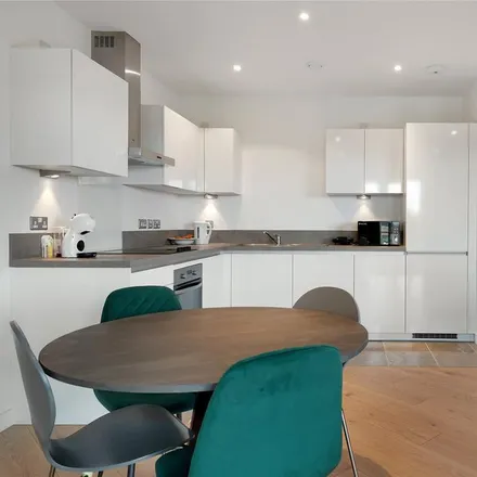 Rent this 2 bed apartment on Trafalgar House in Juniper Drive, London