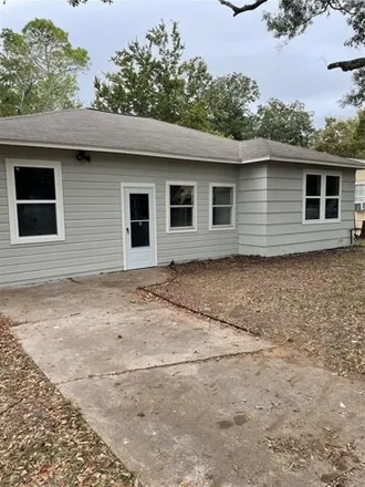 Image 2 - 3539 4th Street, Bay City, TX 77414, USA - House for rent