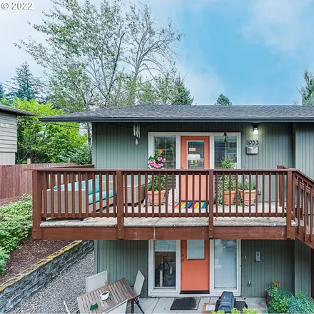 Buy this 2 bed condo on 2905 Southwest Miles Street in Portland, OR 97219