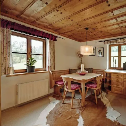 Rent this 3 bed house on Lacknergut in Freiwillige Feuerwehr St. Veit im Pongau, St. Veiter-Straße 18