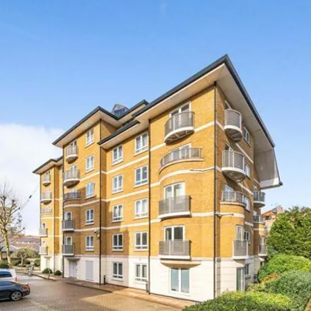 Buy this 1 bed apartment on Swallow Court in Admiral Walk, London