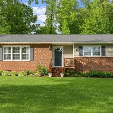 Buy this 3 bed house on 804 Friendship Ledford Road in Davidson County, NC 27360