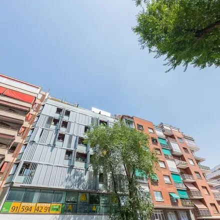 Rent this 1 bed apartment on Madrid in Parque del Tercer Depósito, Calle de Boix y Morer