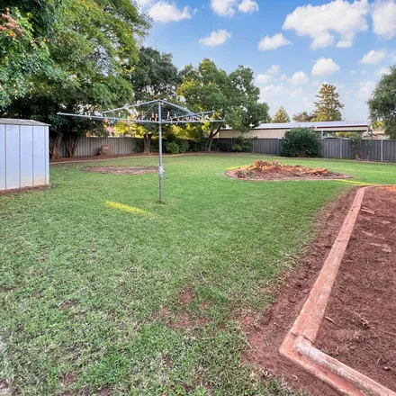 Rent this 3 bed apartment on Hellyer Court in Dubbo NSW 2830, Australia