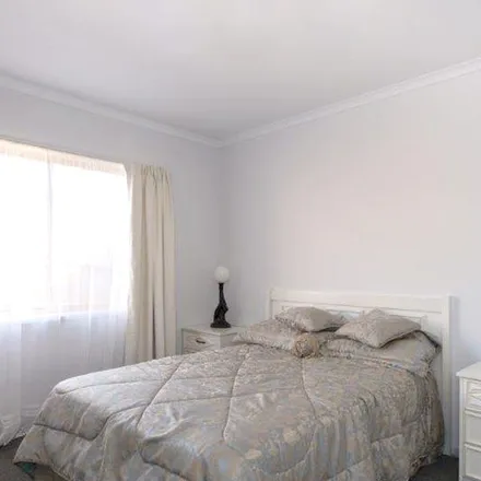 Rent this 3 bed apartment on Strathavan Drive in Berwick VIC 3806, Australia