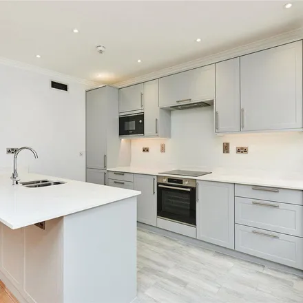 Rent this 3 bed apartment on Jesmond Hotel in 63 Gower Street, London