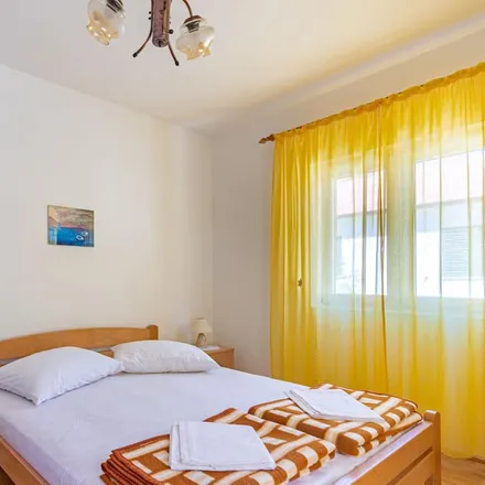 Rent this 1 bed apartment on 21466 Zastražišće