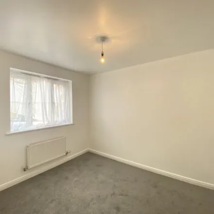 Rent this 1 bed apartment on Peppercorn Way in Dunstable, LU6 1EL