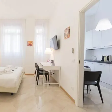 Rent this studio apartment on Via Paolo da Cannobio 8