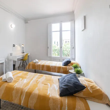 Rent this 9 bed room on Жилище в Барселоне in Gran Via de les Corts Catalanes, 08001 Barcelona