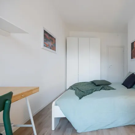Rent this 6 bed room on Via Elba 30 in 20144 Milan MI, Italy