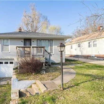 Buy this 3 bed house on 4847 Rose Street in Saint Joseph, MO 64505