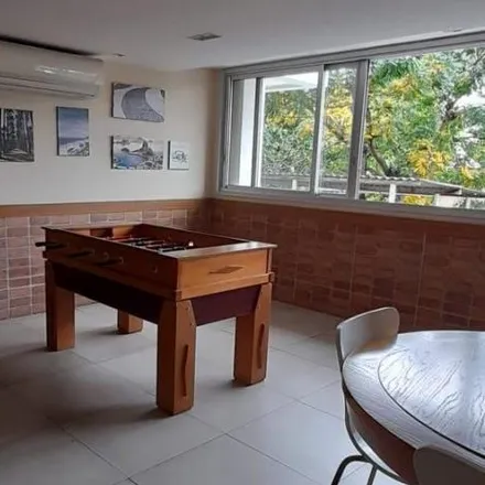 Buy this 2 bed apartment on Rua Jiçara in Campo Grande, Rio de Janeiro - RJ