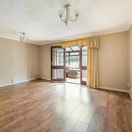 Image 4 - unnamed road, Red Hill, London, BR7 6TU, United Kingdom - Duplex for sale