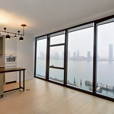 Rent this 1 bed apartment on #W11D in 626 1st Avenue, Midtown Manhattan