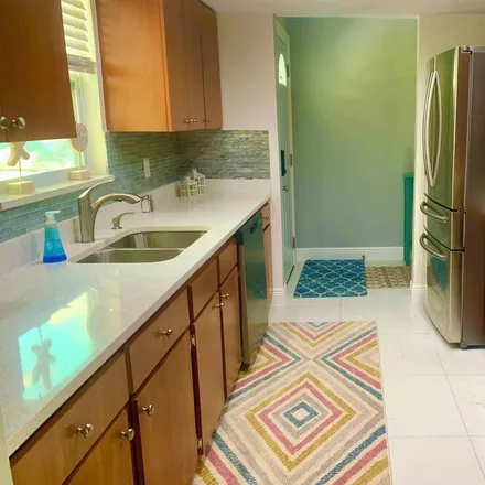Rent this 3 bed house on Naples