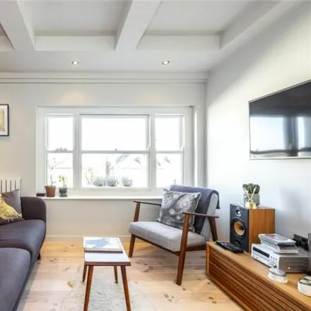 Image 7 - 38 Regent's Park Road, Primrose Hill, London, NW1 7SY, United Kingdom - Apartment for sale