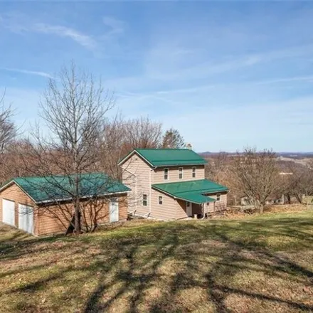 Image 2 - 755 Rod & Gun Road, Derry Township, PA 15627, USA - House for sale