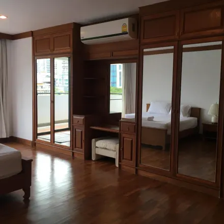 Image 6 - Bangkok City Hall, Dinso Road, Phra Nakhon District, 10200, Thailand - Apartment for rent