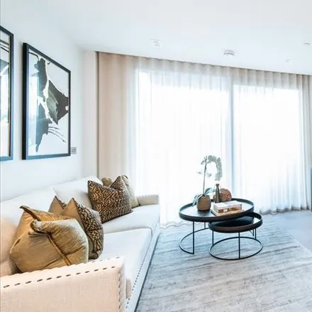 Rent this 2 bed apartment on 1 Star Street in London, W2 1PX