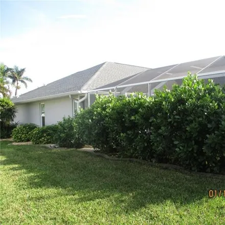 Image 3 - 142 Abercrombie Avenue, Sarasota County, FL 34223, USA - House for sale