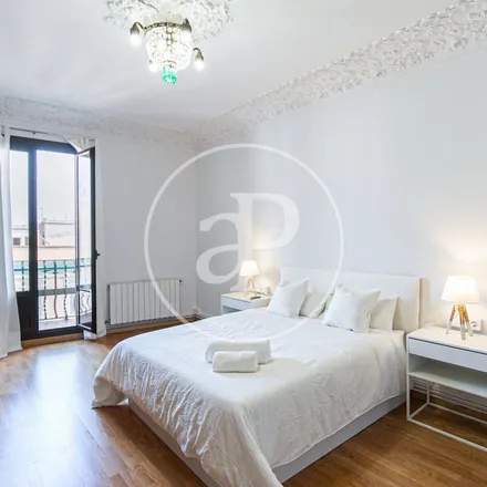 Image 3 - Vodafone, Carrer Gran de Gràcia, 08001 Barcelona, Spain - Apartment for rent