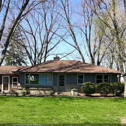 Buy this 3 bed house on W159N6957 Dolores Lane in Menomonee Falls, WI 53051