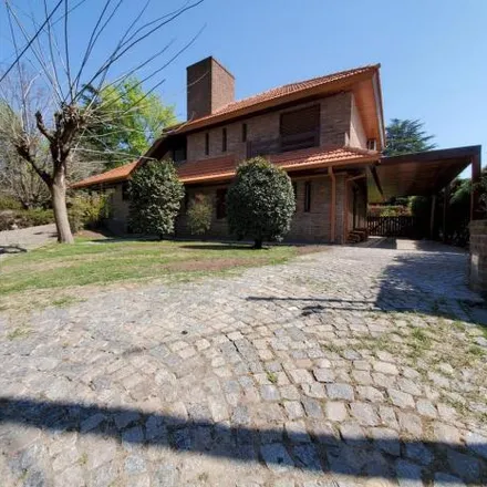 Rent this 4 bed house on unnamed road in La Lonja, Buenos Aires