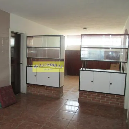 Buy this 4 bed house on Rua Professor Laerte R. Carvalho in Vila Alvorada, Jundiaí - SP