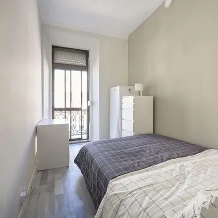 Rent this 7 bed apartment on Rua dos Baldaques in 1900-998 Lisbon, Portugal
