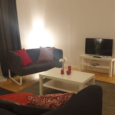 Rent this 5 bed apartment on Kungsängens station in Enköpingsvägen, 196 39 Kungsängen