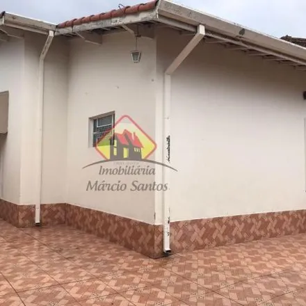 Buy this 2 bed house on Igreja São Paulo Apóstolo in Rua Fernando Epaminondas Nogueira, Barranco