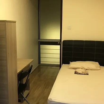 Rent this 1 bed room on Pine Grove in Pine Grove Condos, Singapore 597596