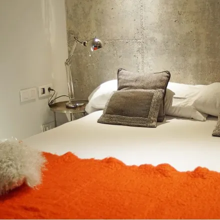 Rent this 1 bed apartment on Carrer de Roger de Flor in 69, 08001 Barcelona
