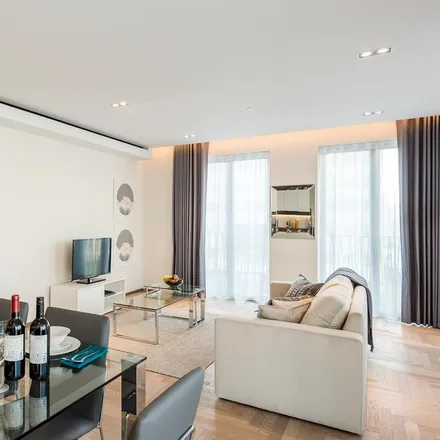 Rent this 2 bed apartment on Fenman House in Tapper Walk, London