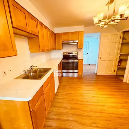 Rent this 3 bed apartment on 493 High Street in Milford, CT 06460