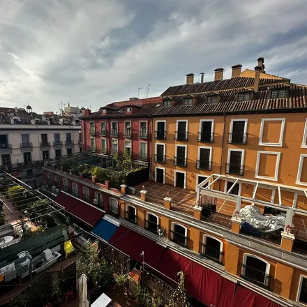 Image 2 - Calle de la Victoria, 5, 28014 Madrid, Spain - Apartment for rent