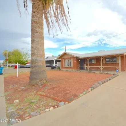 Buy this 3 bed house on 3801 West Claremont Street in Phoenix, AZ 85019