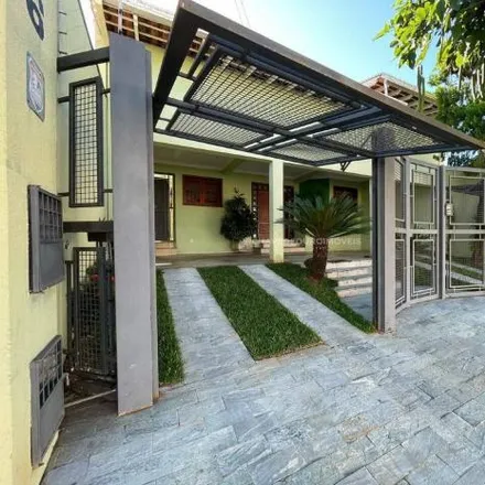Buy this 4 bed house on Rua Bolivar de Olivera in Vila Olímpica, Uberaba - MG