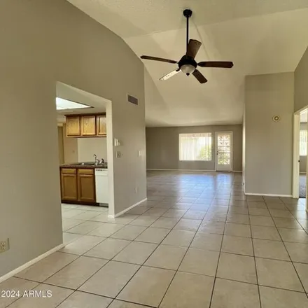 Image 8 - 10426 West Campbell Avenue, Phoenix, AZ 85037, USA - House for sale