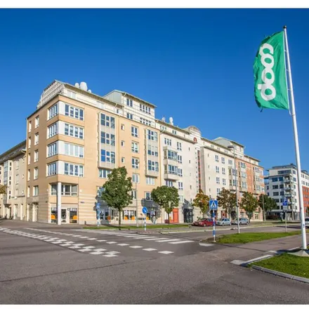 Rent this 2 bed apartment on Erik Olsons gata in 302 26 Halmstad, Sweden