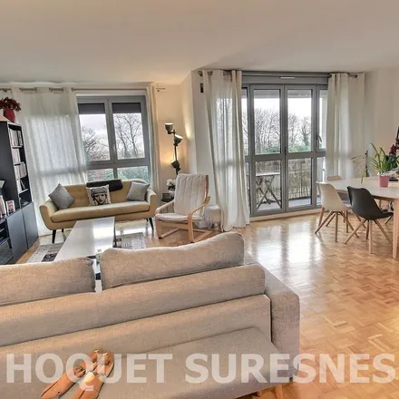 Rent this 3 bed apartment on 120 Boulevard Henri Sellier in 92150 Suresnes, France